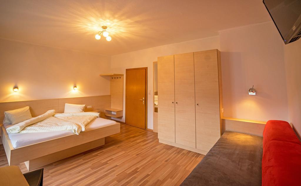Hotel Haus Stampfer Weissensee Exterior foto